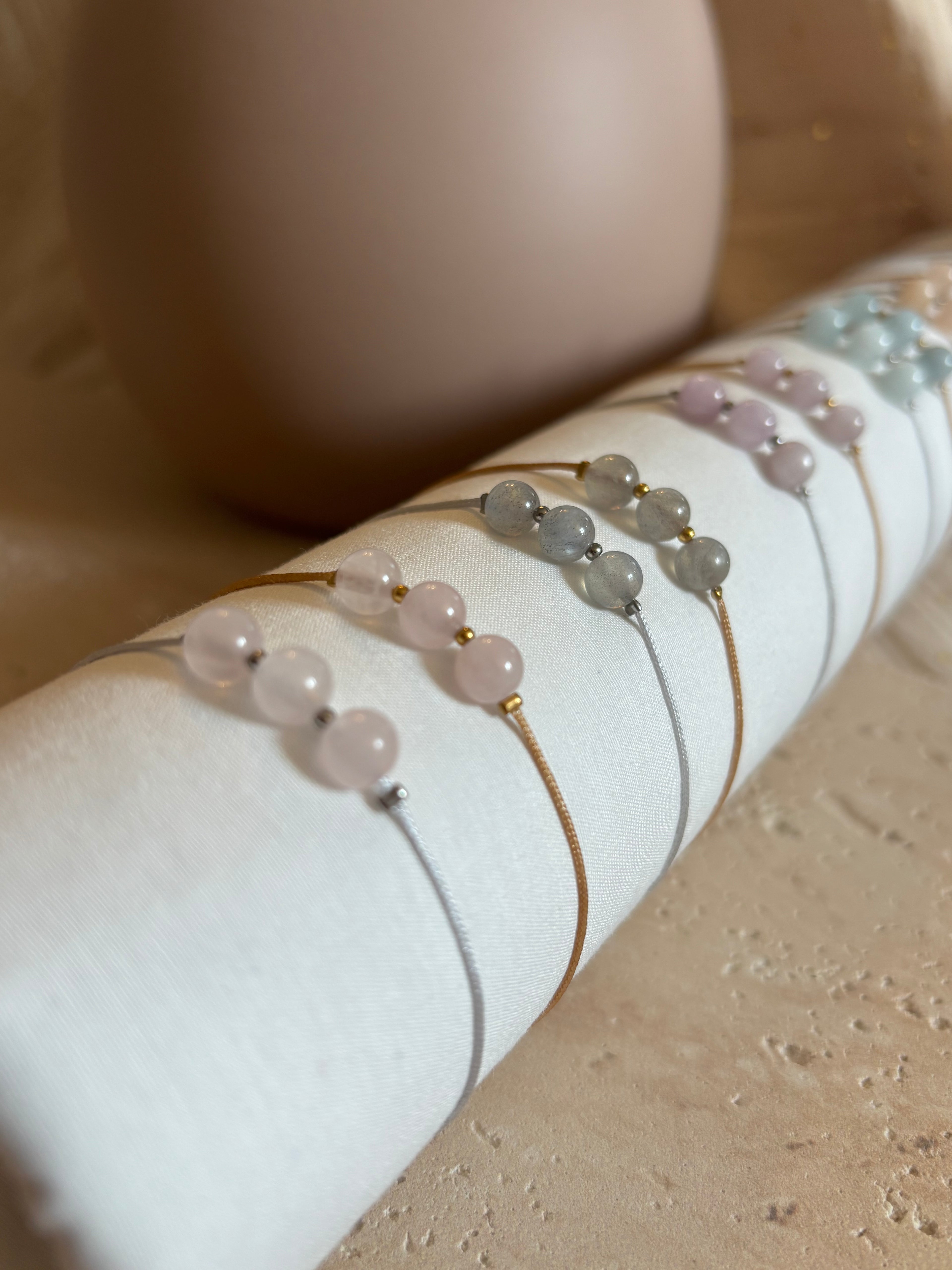 Bracelets cordon | Douceur et intention au quotidien