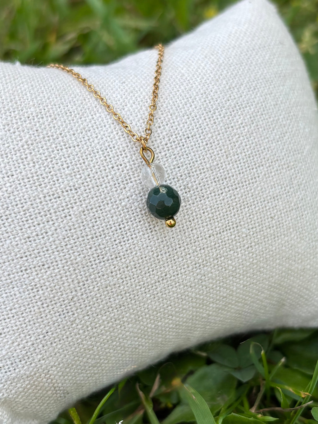 Collier Naissance Août – Agate Mousse & Cristal de Roche | Bijou Nature & Harmonie