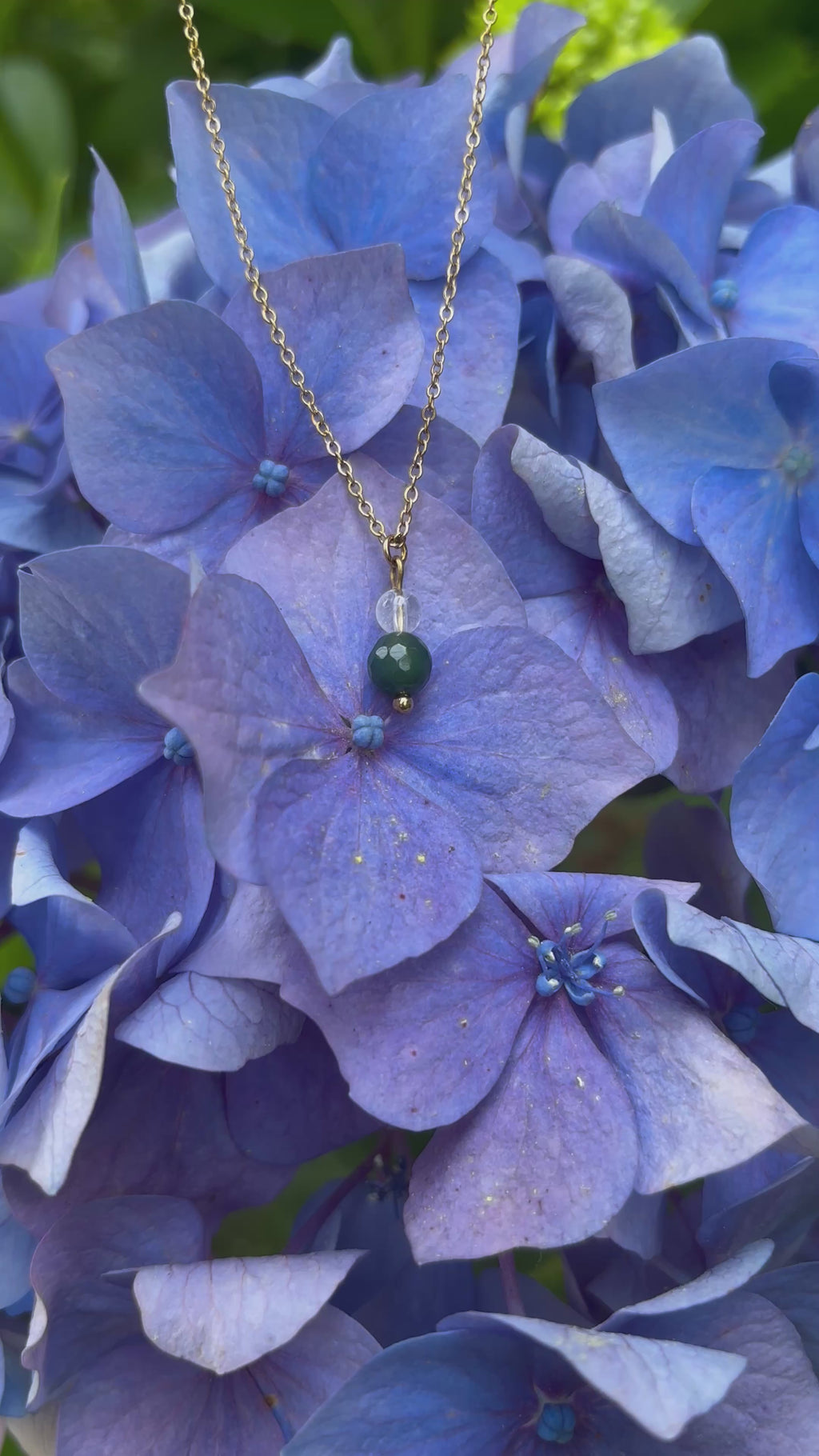 Collier Naissance Août – Agate Mousse & Cristal de Roche | Bijou Nature & Harmonie